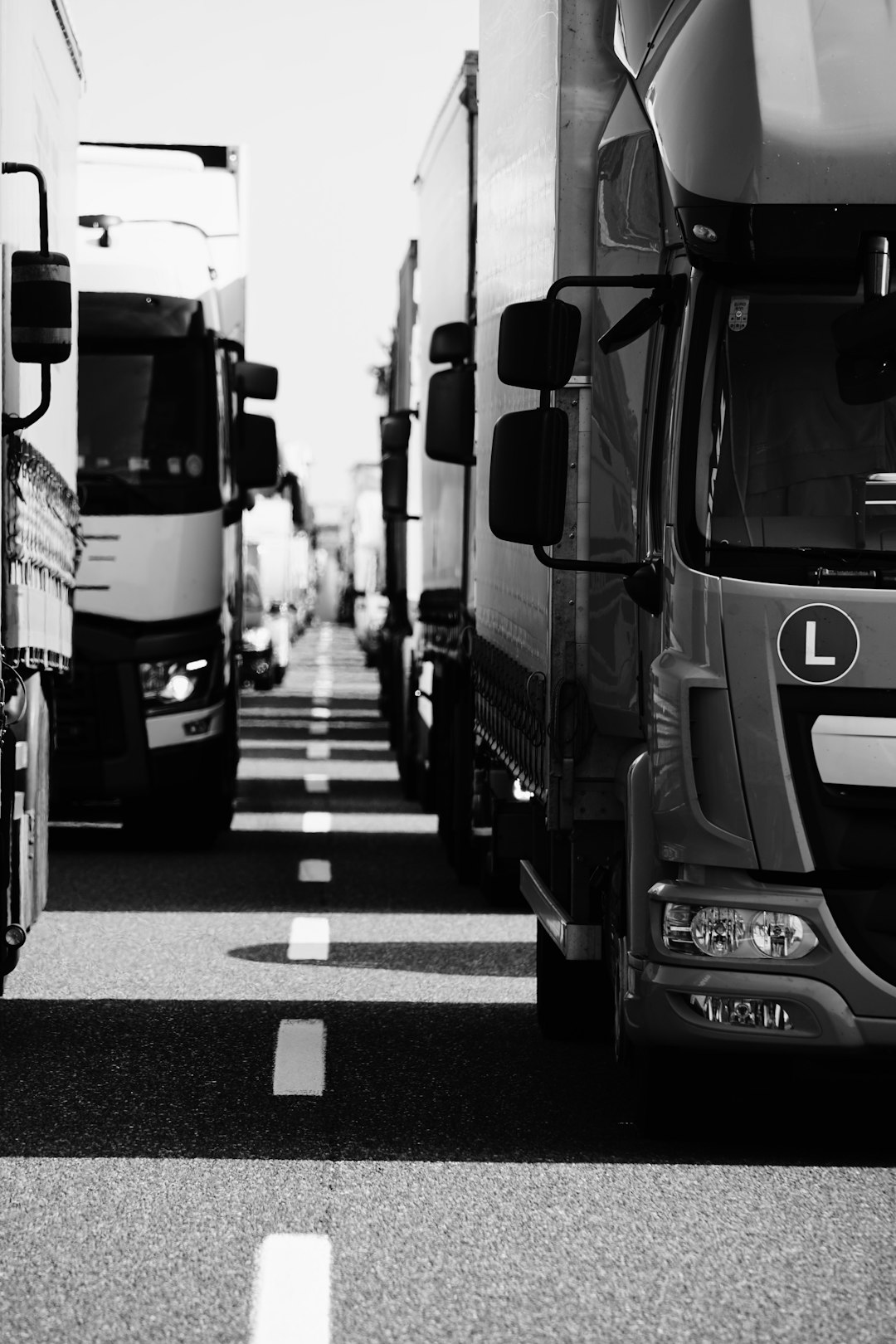 truck-640x480-88382878.jpeg