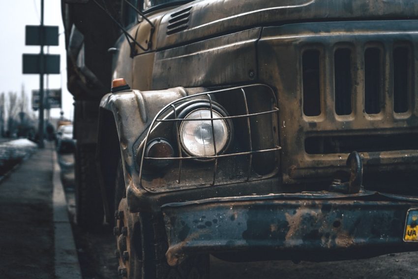 truck-640x480-37594088.jpeg